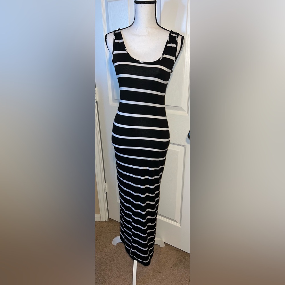 🦓 2b Bebe Maxi Dress 🦓